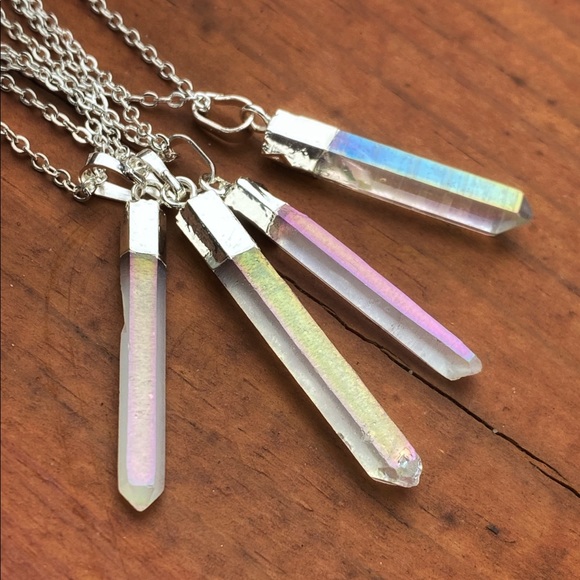 Silver aura Quartz Necklace - Picture 2 of 3